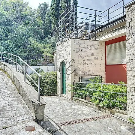 Daire House Arenzano
